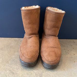 Ultra Short Women's Boot #5220  *size 9